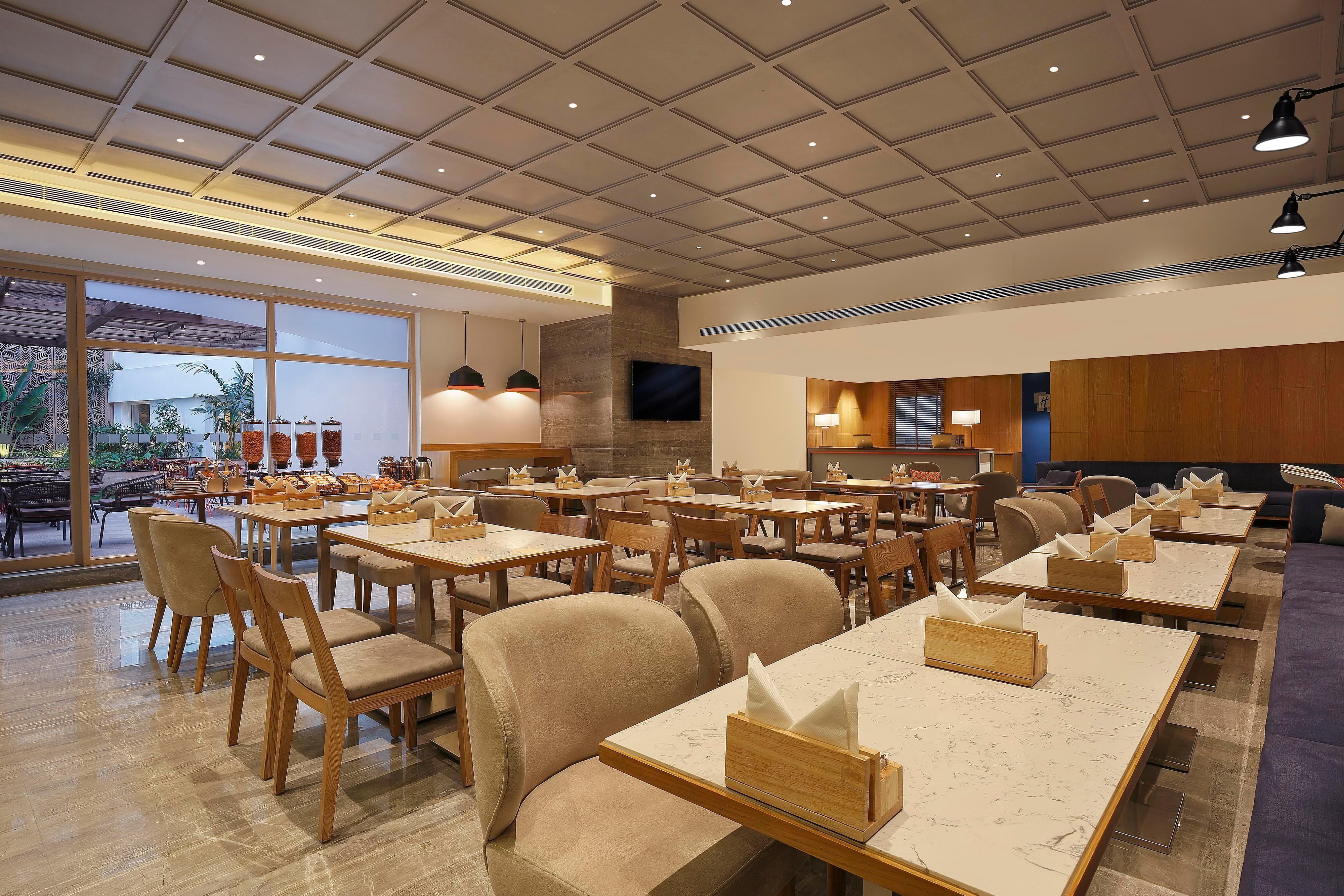 Holiday Inn Express Bengaluru Yeshwantpur By Ihg Esterno foto